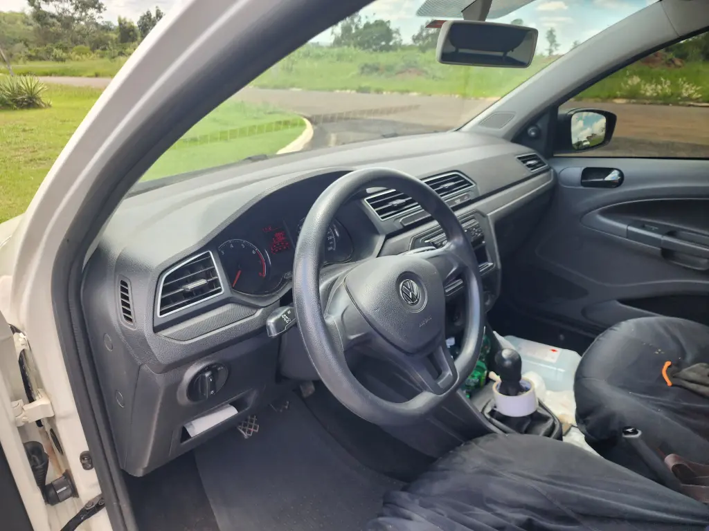 VOLKSWAGEN Saveiro - Foto