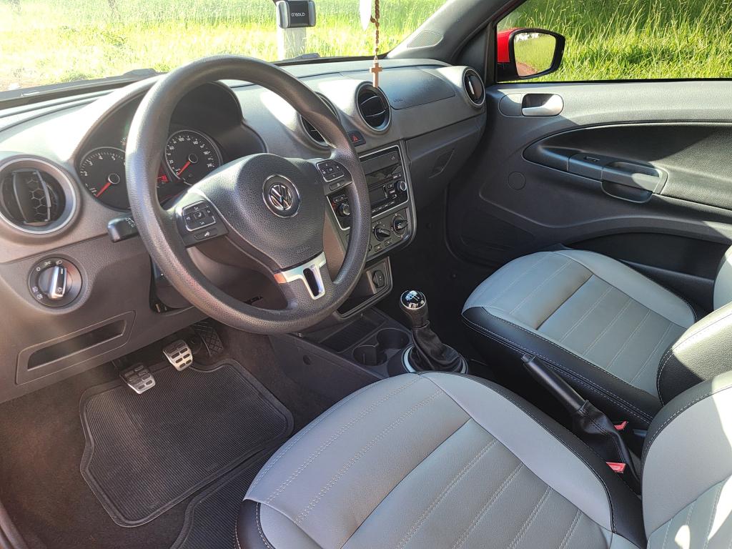 VOLKSWAGEN Saveiro - Foto