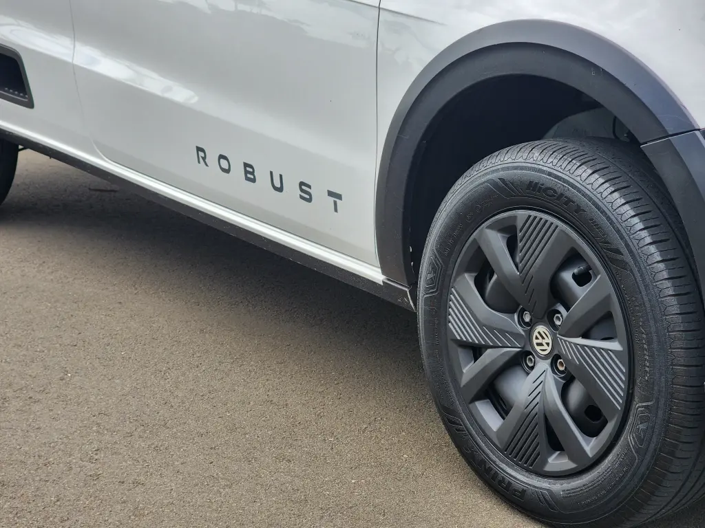 VOLKSWAGEN Saveiro - Foto