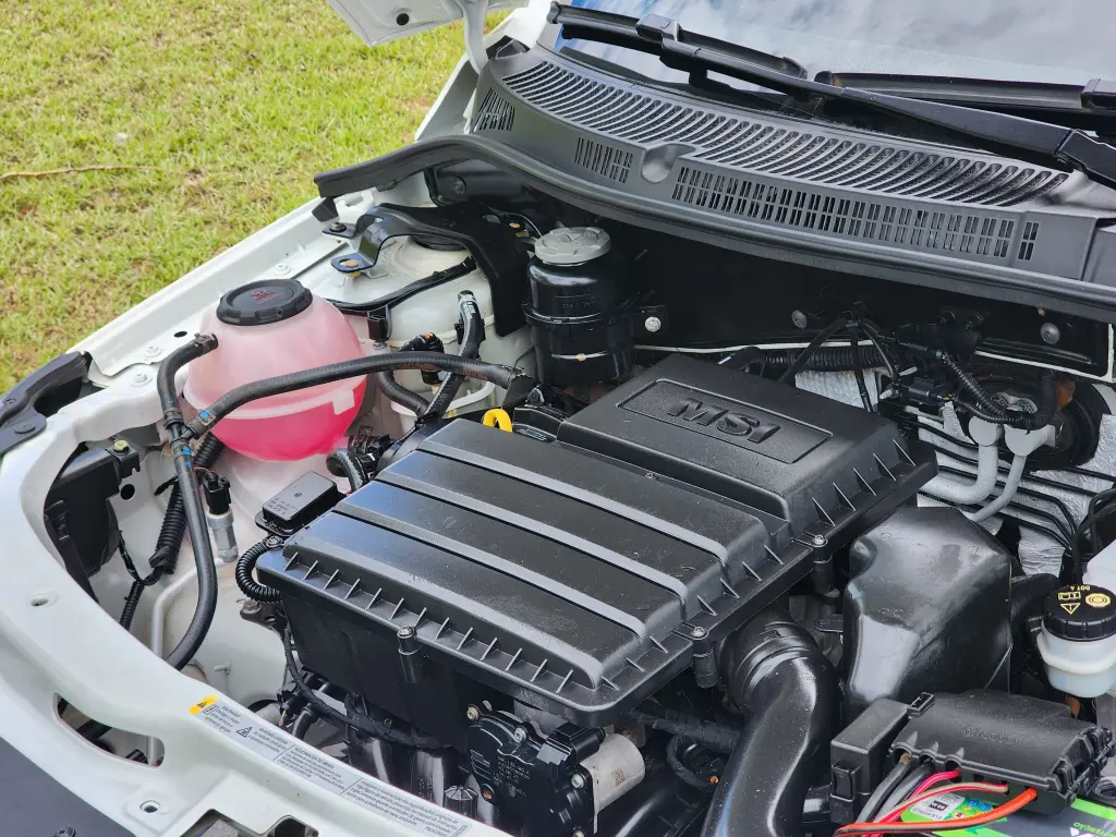 VOLKSWAGEN Saveiro - Foto