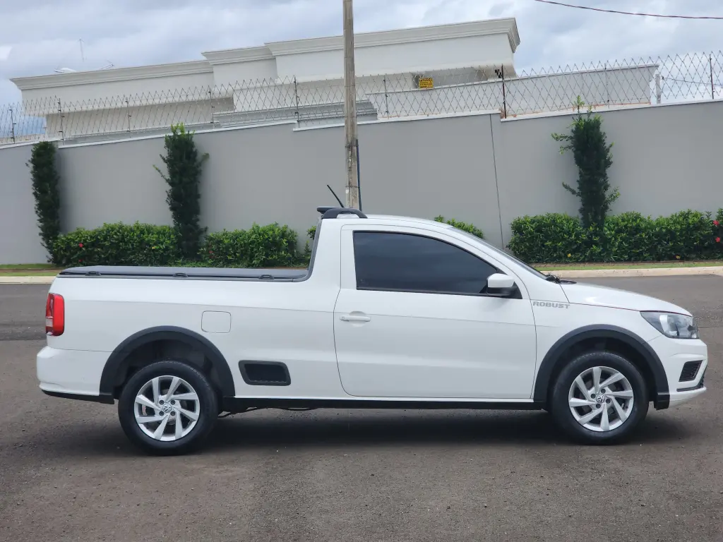 VOLKSWAGEN Saveiro - Foto