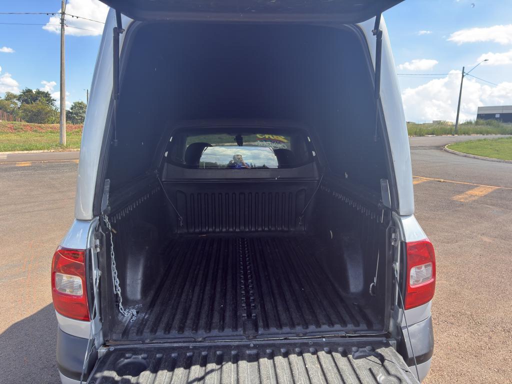 VOLKSWAGEN Saveiro - Foto