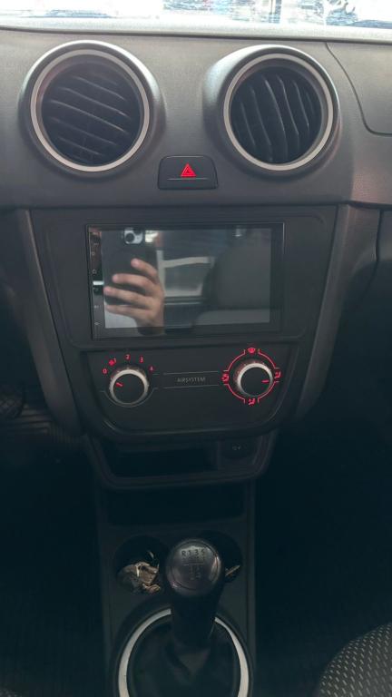 VOLKSWAGEN Saveiro - Foto