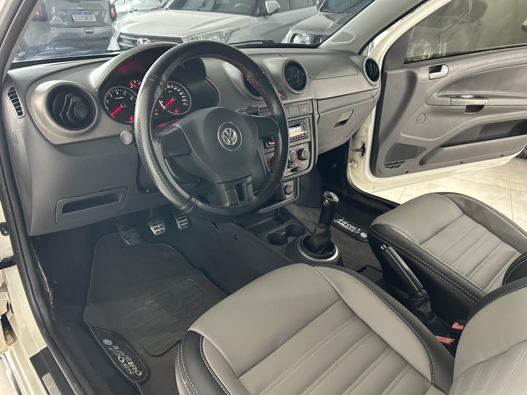 VOLKSWAGEN Saveiro - Foto