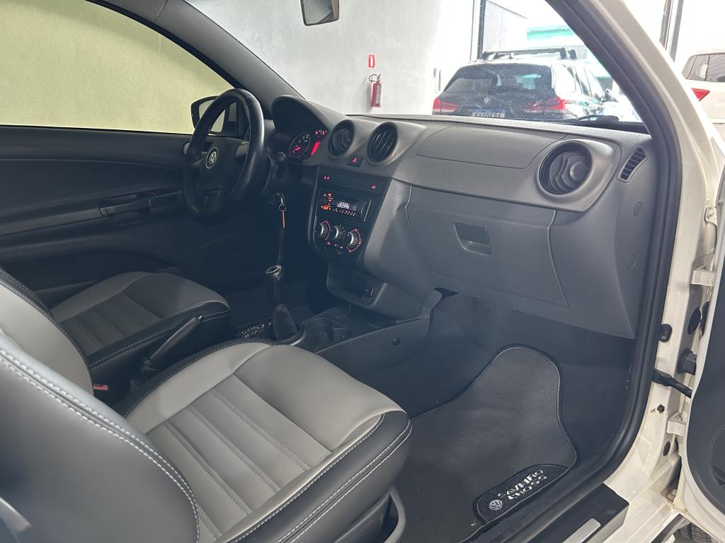 VOLKSWAGEN Saveiro - Foto