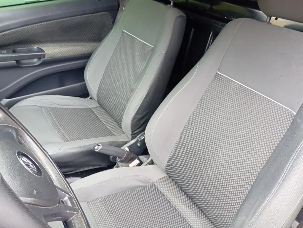 VOLKSWAGEN Saveiro - Foto