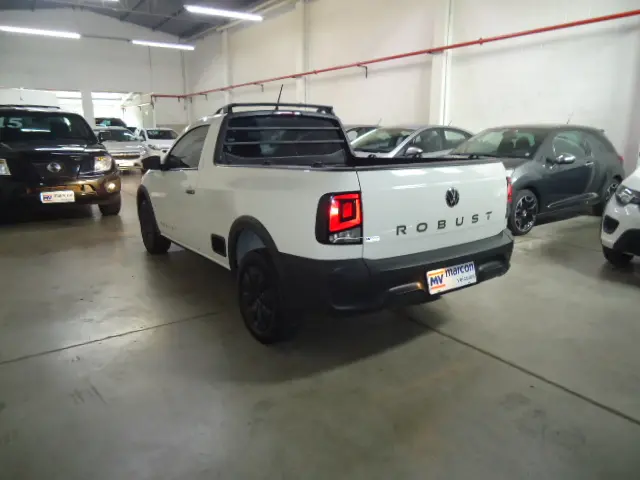 VOLKSWAGEN Saveiro - Foto