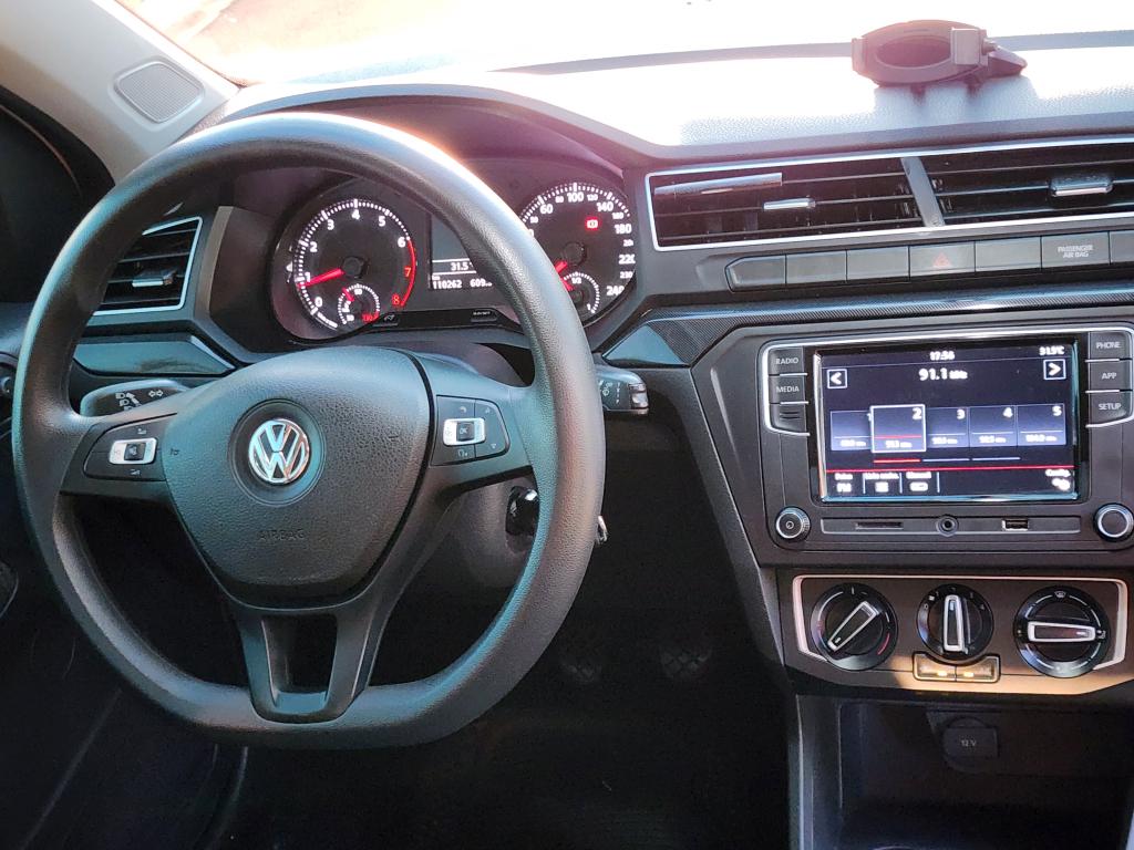 VOLKSWAGEN Saveiro - Foto