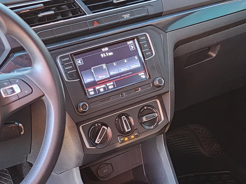 VOLKSWAGEN Saveiro - Foto