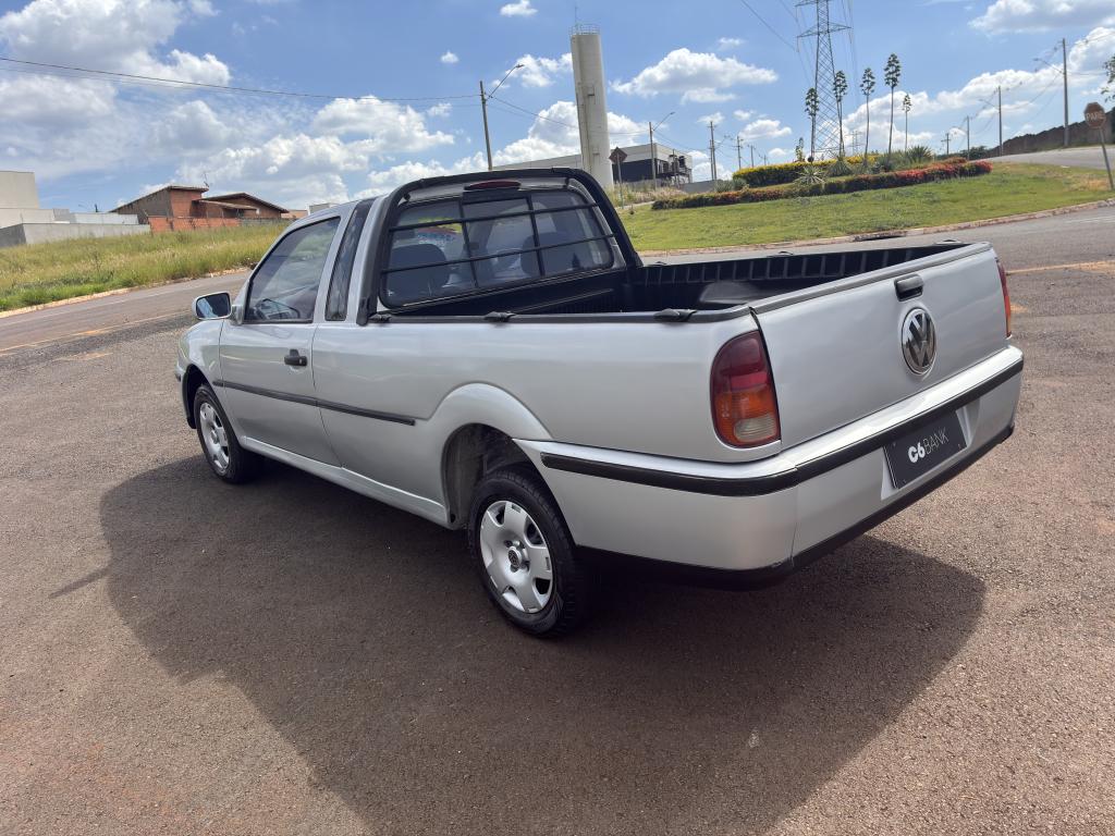 VOLKSWAGEN Saveiro - Foto