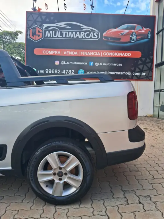 VOLKSWAGEN Saveiro - Foto