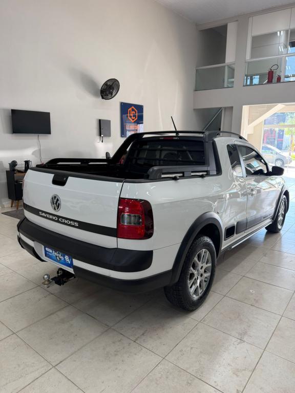 VOLKSWAGEN Saveiro - Foto