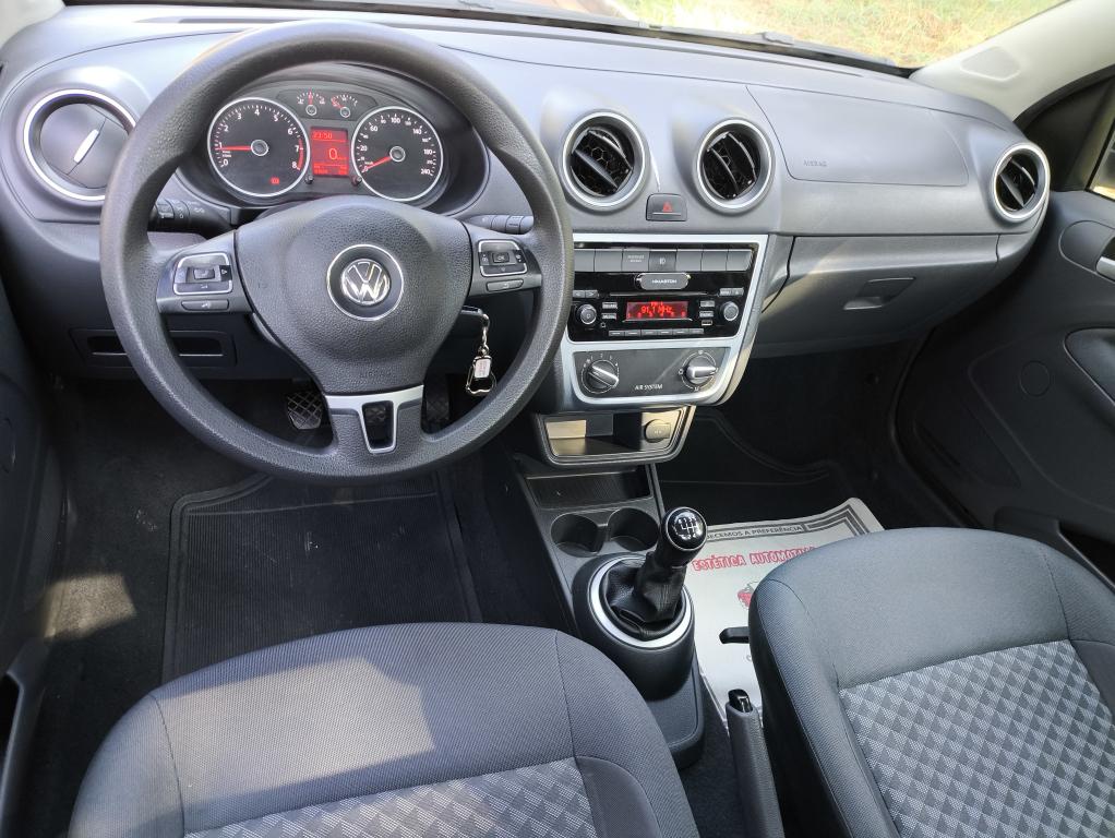 VOLKSWAGEN Saveiro - Foto