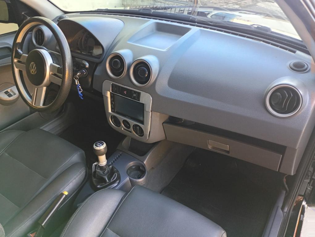 VOLKSWAGEN Saveiro - Foto