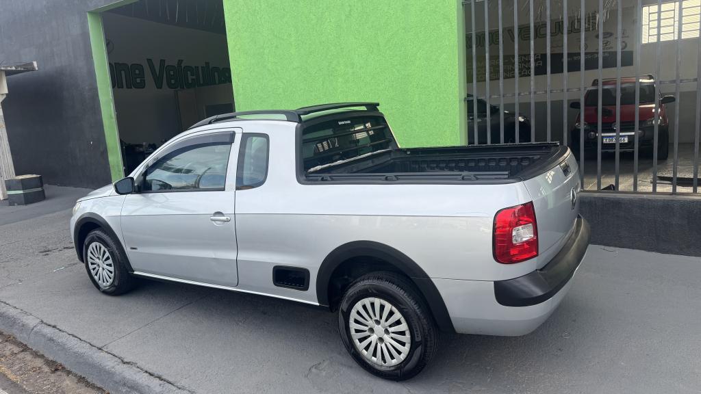 VOLKSWAGEN Saveiro - Foto