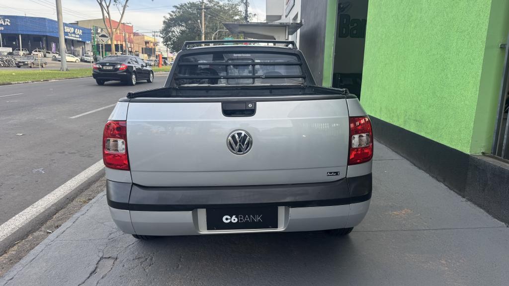 VOLKSWAGEN Saveiro - Foto