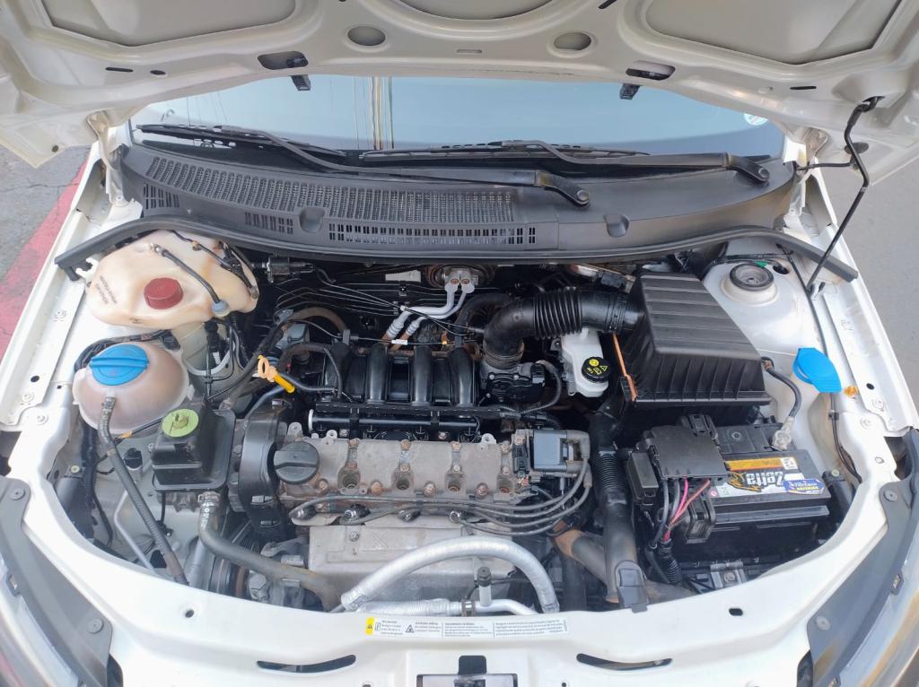 VOLKSWAGEN Saveiro - Foto