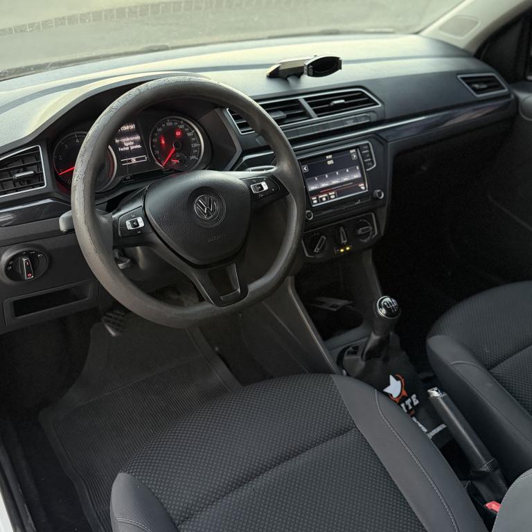 VOLKSWAGEN Saveiro - Foto
