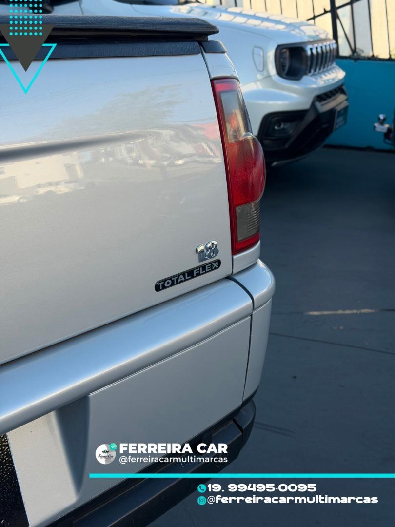 VOLKSWAGEN Saveiro - Foto