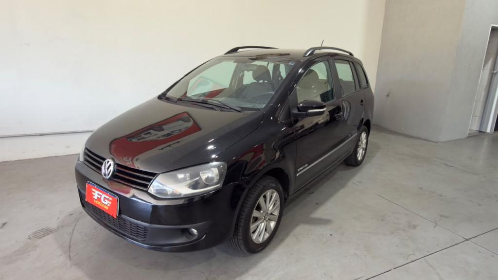 VOLKSWAGEN Space Fox