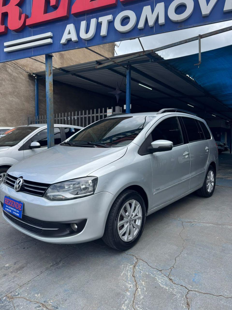 VOLKSWAGEN Space Fox