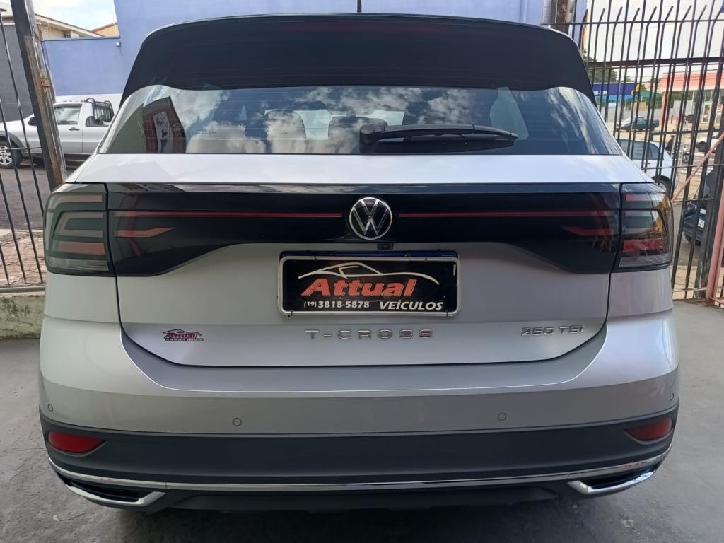 VOLKSWAGEN T-Cross - Foto