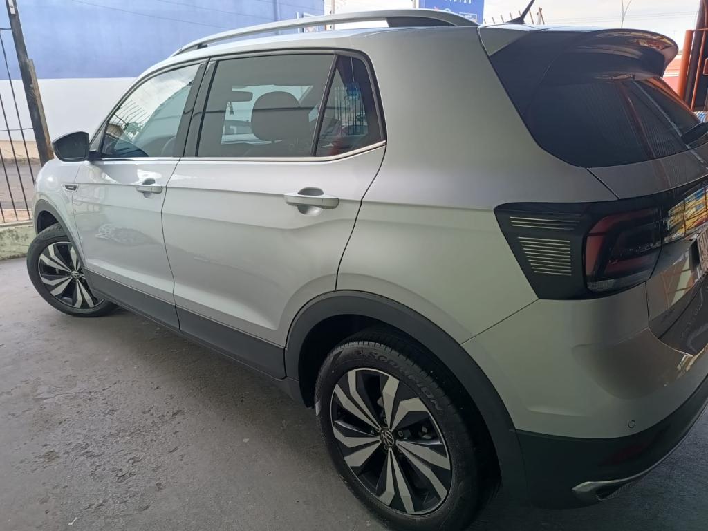 VOLKSWAGEN T-Cross - Foto