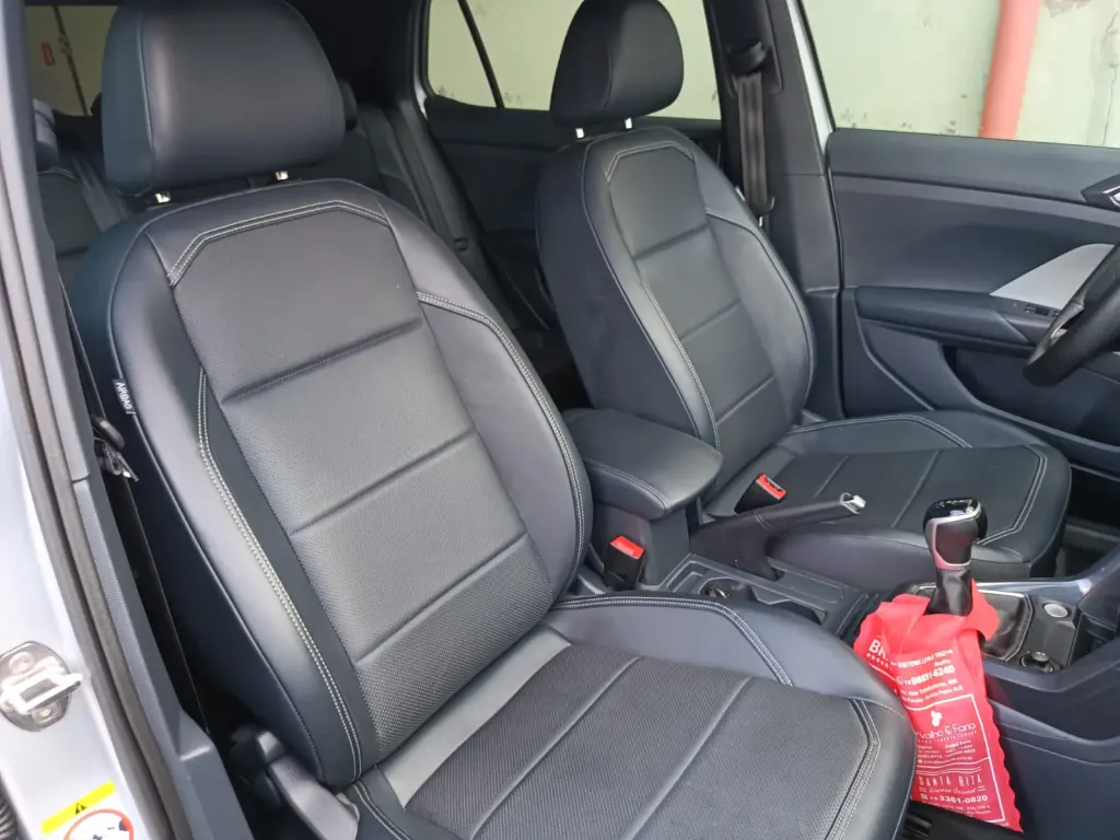 VOLKSWAGEN T-Cross - Foto