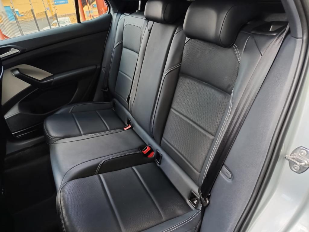 VOLKSWAGEN T-Cross - Foto