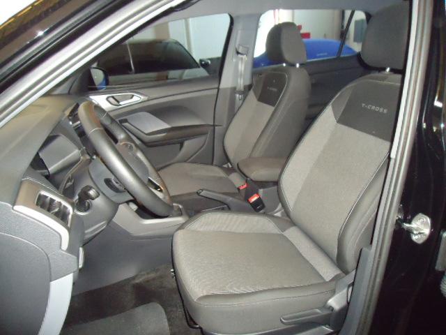 VOLKSWAGEN T-Cross - Foto