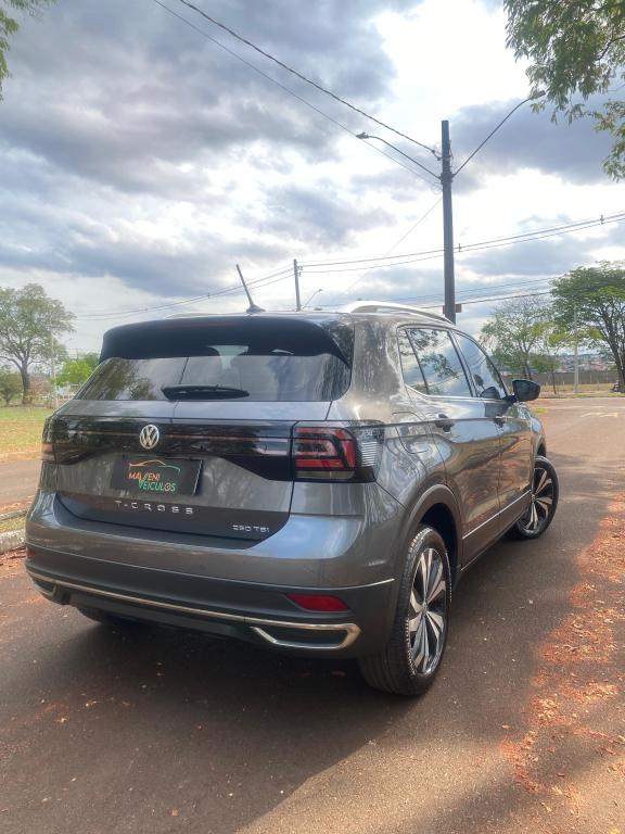 VOLKSWAGEN T-Cross - Foto