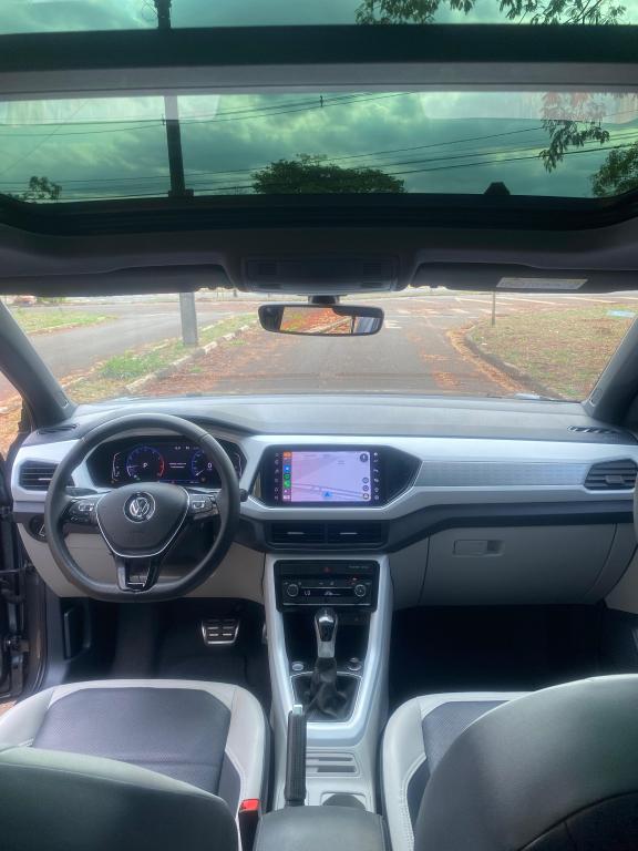 VOLKSWAGEN T-Cross - Foto