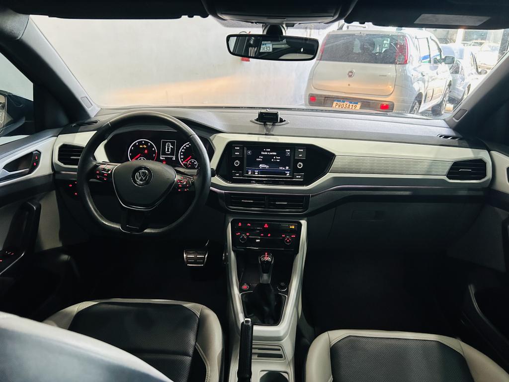 VOLKSWAGEN T-Cross - Foto