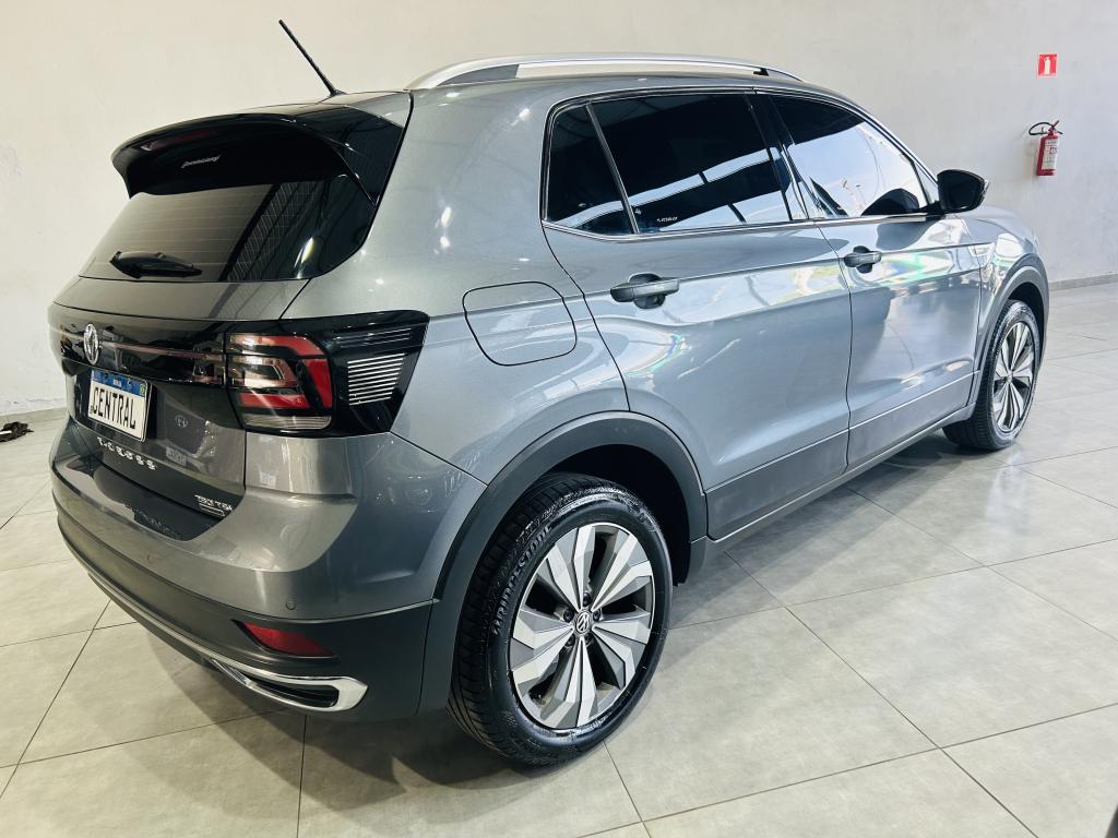 VOLKSWAGEN T-Cross - Foto