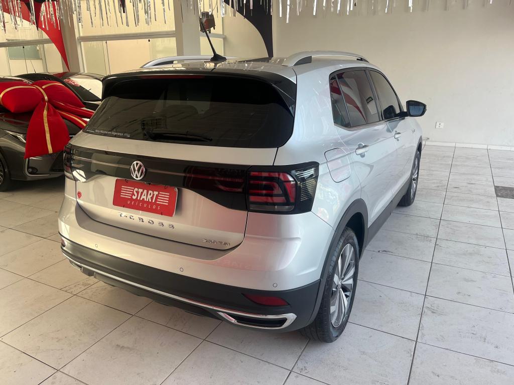 VOLKSWAGEN T-Cross - Foto