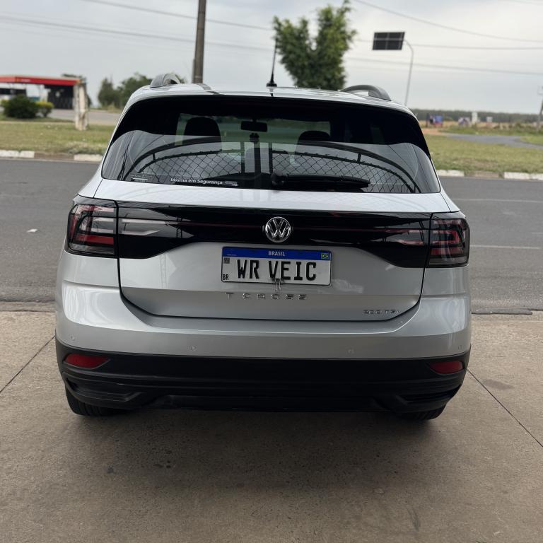 VOLKSWAGEN T-Cross - Foto