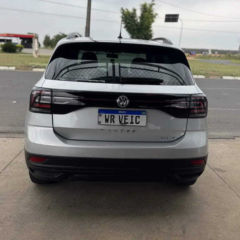 VOLKSWAGEN T-Cross - Foto