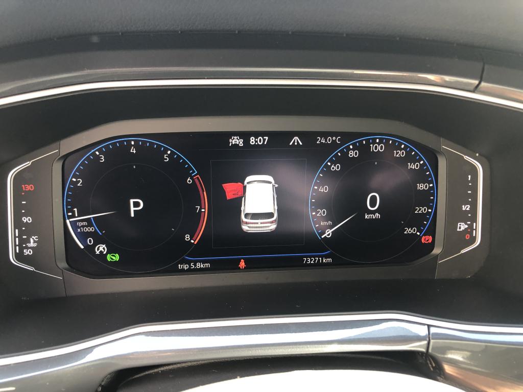 VOLKSWAGEN T-Cross - Foto