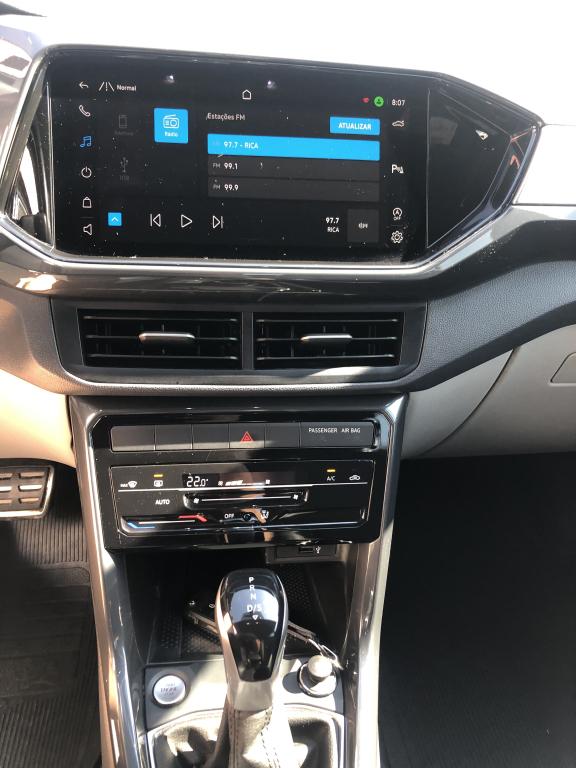 VOLKSWAGEN T-Cross - Foto