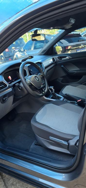 VOLKSWAGEN T-Cross - Foto