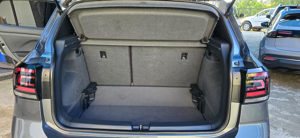 VOLKSWAGEN T-Cross - Foto