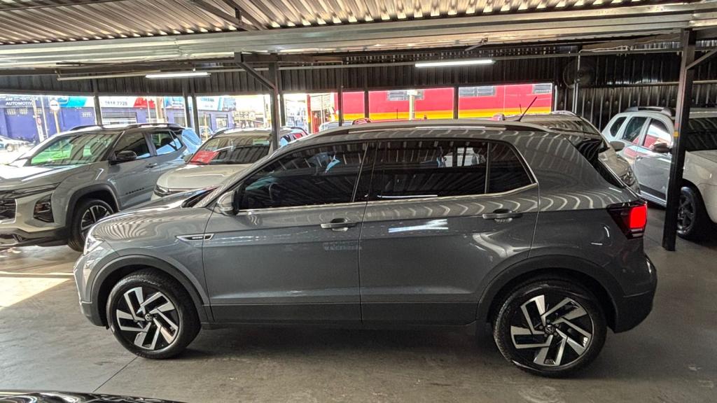 VOLKSWAGEN T-Cross - Foto