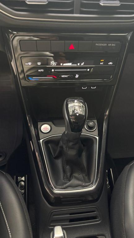 VOLKSWAGEN T-Cross - Foto