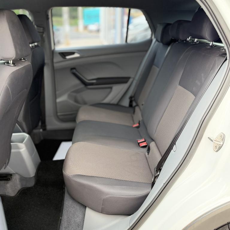 VOLKSWAGEN T-Cross - Foto