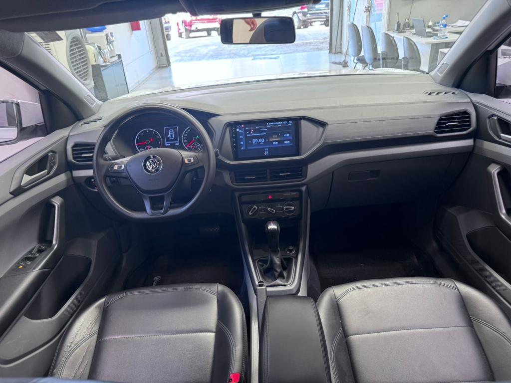 VOLKSWAGEN T-Cross - Foto