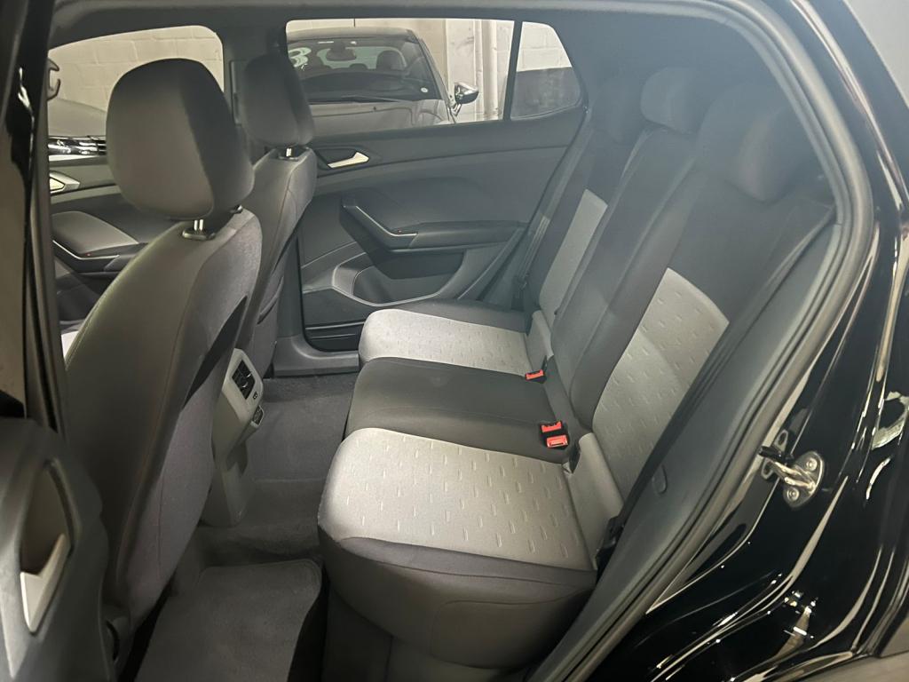 VOLKSWAGEN T-Cross - Foto