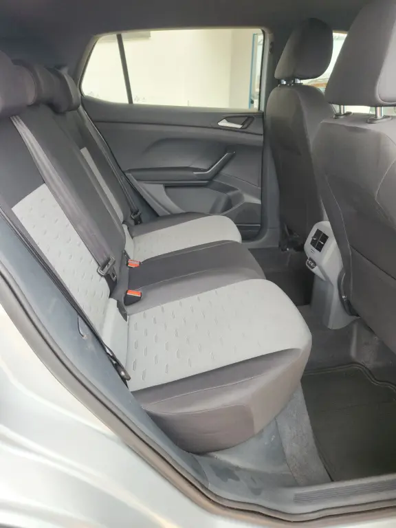 VOLKSWAGEN T-Cross - Foto