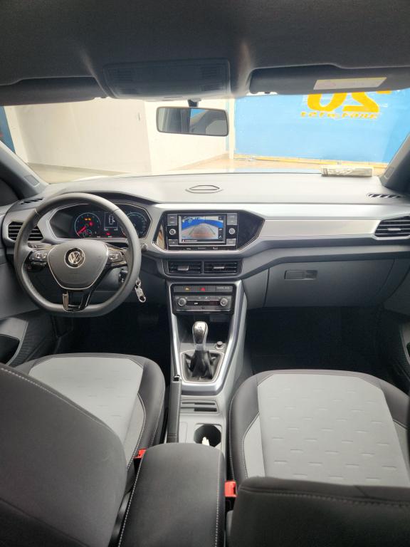 VOLKSWAGEN T-Cross - Foto