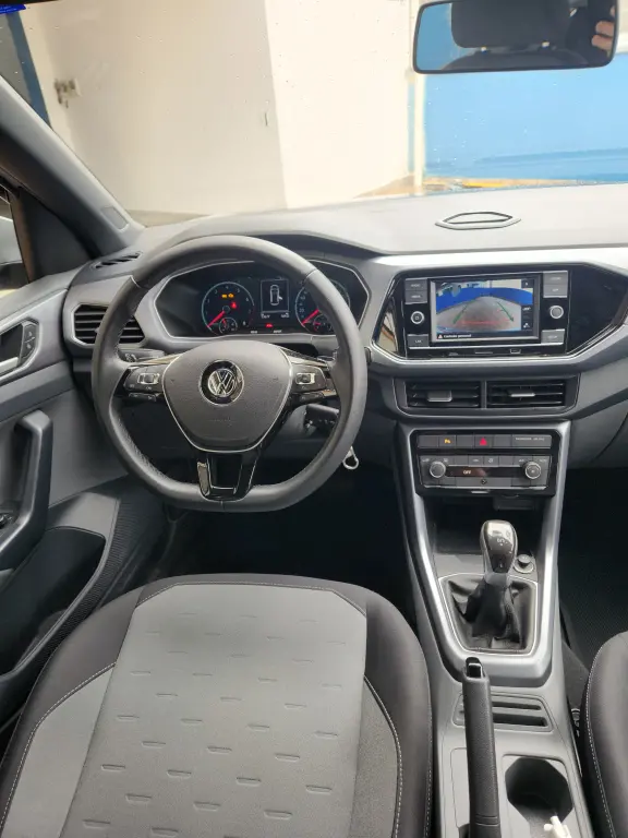 VOLKSWAGEN T-Cross - Foto