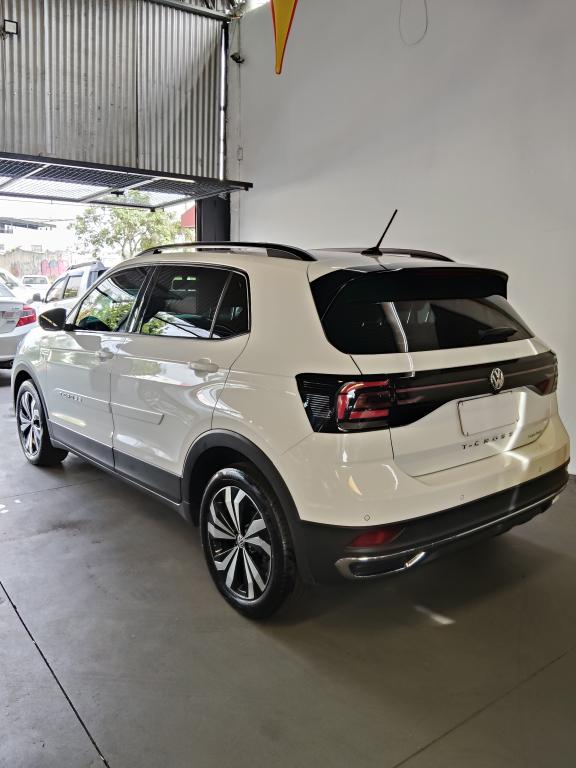 VOLKSWAGEN T-Cross - Foto